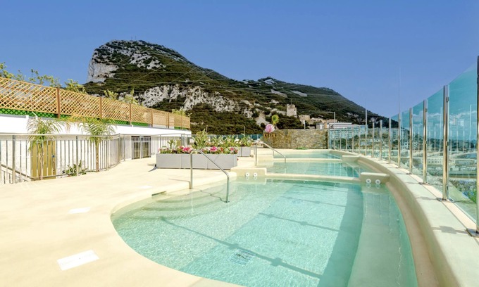 Gibraltar Apartment | Ocean SPA Suite 05-hosted by Sweetstay