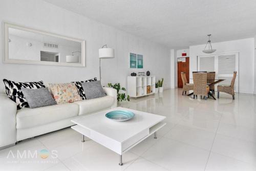 Hollywood South Central Beach Apartment | Ocean View 1 bed Sian 11th floor Miami