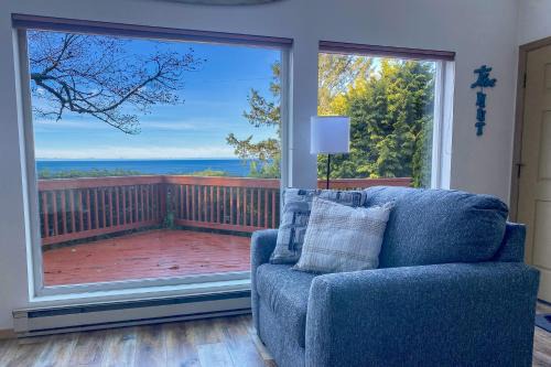 Yachats House | Ocean View in Yachats! Dog Friendly! Ya-Hut