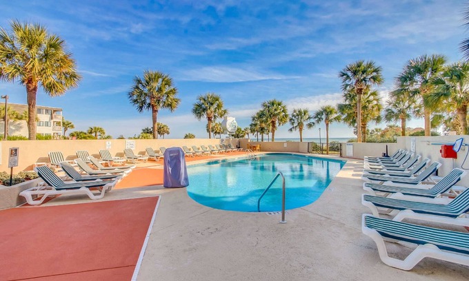 Myrtle Beach Condo | Ocean View Ocean Forest Plaza w Balcony