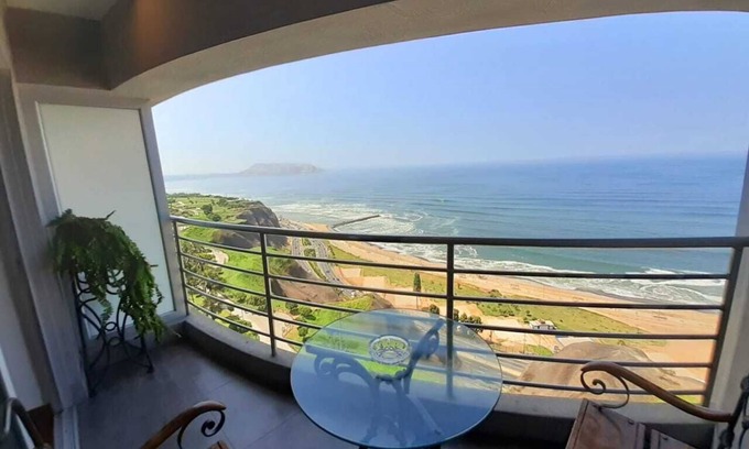 Leuro Apartment | Ocean View Paradise: Stunning Apartment with Spectacular Sea Views on VRBO.