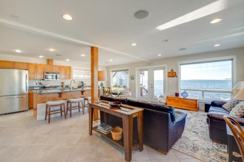 Birch Bay House | Ocean Views and Beach Access at Cottage on Birch Bay