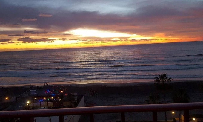 Centro Playas Condo | OCEANA CASA DEL MAR beach front condo 801