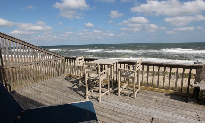 Carolina Dunes House | OCEANFRONT, Ocean views, screened porch, NP15-3, Pelican Dunes