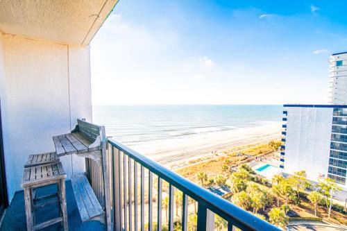 Myrtle Beach House | Oceanfront Pet Friendly Modern Suite