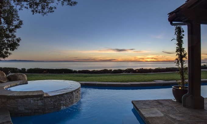 Campanil House | OCEANFRONT - POOL - PRIVATE BEACH STAIRWAY HO
