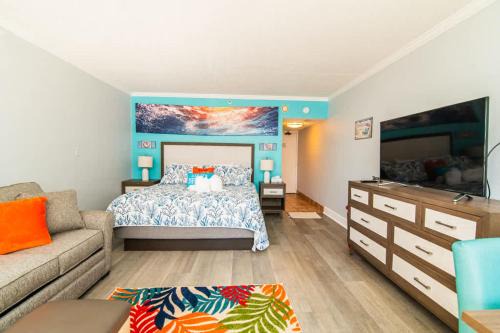Myrtle Beach House | Oceanfront Resort Suite w Lazy River