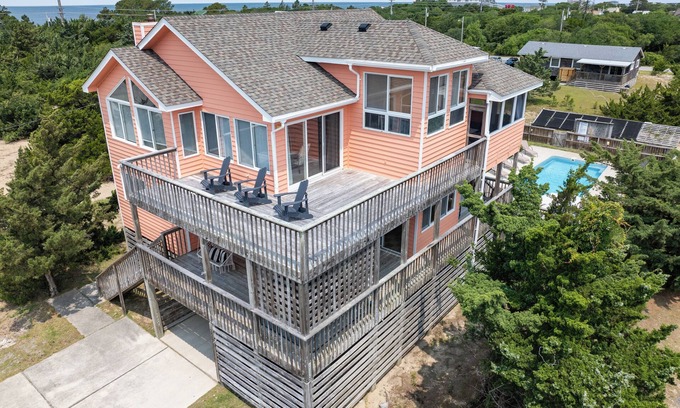 Waves House | Oceanside, sound view, dog friendly, private pool, hot tub, golf cart, game room