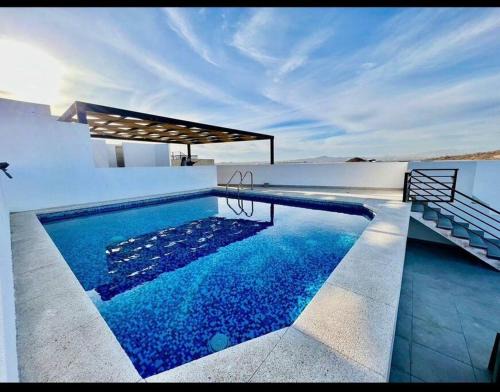 Libertad Apartment | Oceanview Condo/Rooftop pool