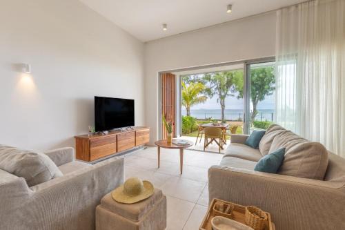 Grand Gaube Apartment | Oceanview Escape - Beachfront Apartment