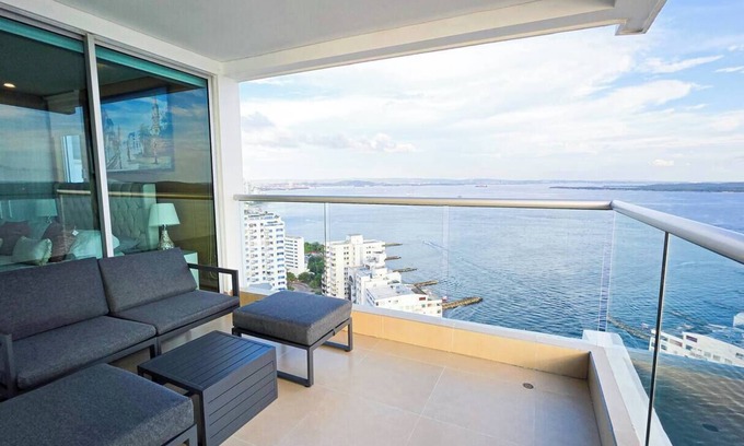 El Laguito Condo | Oceanview Suite Pools Gym Guest Access