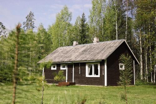 Polva County Ski Chalet | Off-Grid Forest Cabin with Private Sauna