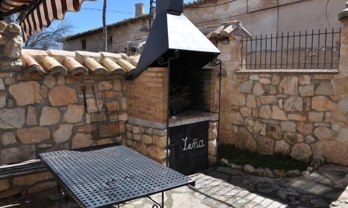 Hinojosa de Jarque Cottage | OFFER ! - Casa Victoria for 10 people