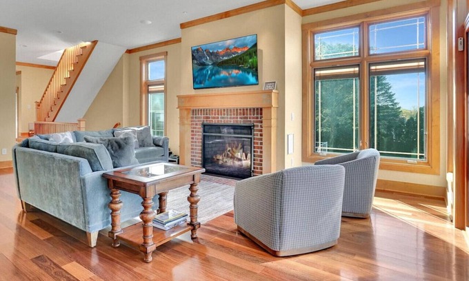 Okauchee House | Okauchee Lake Home: 4BR/4BA | Hot Tub | Central to town and wedding venues