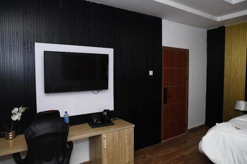 Ibadan Hotel | Olabanji Royal Garden Hotel