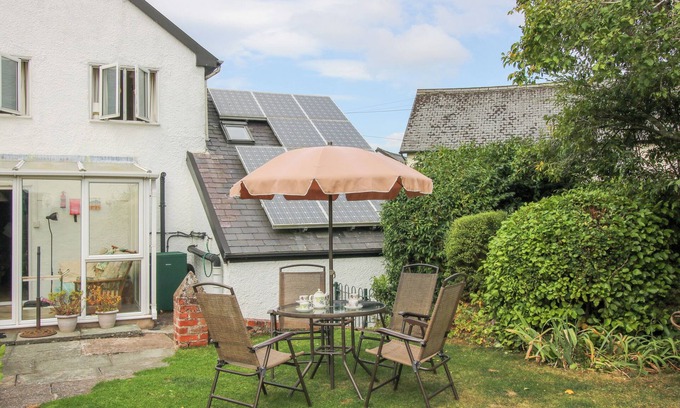 Bishops Castle Cottage | Old Bricklayer's Arms