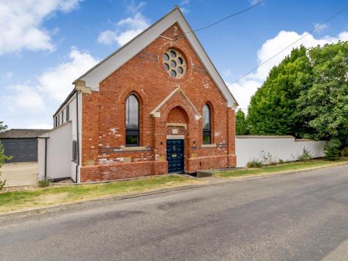 Glentham House | Old Chapel