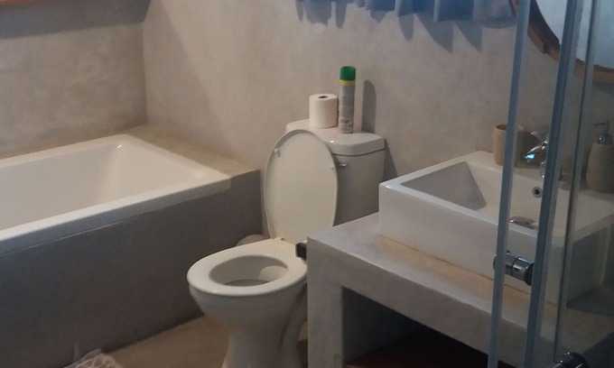 Lephalale House | Old farmhouse for 3 in Limpopo Province