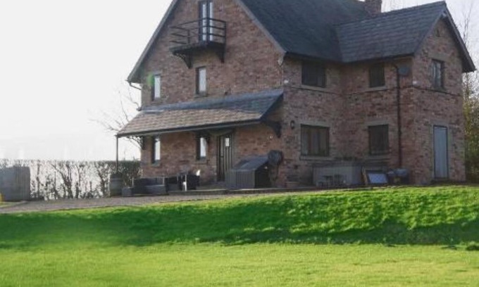 Churchtown House | Old Midge Hall - Private Hot tub Countryside views