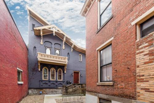 Allegheny-West Apartment | Old Millionaire's Row - Prime Location - Acrisure - PNC Park