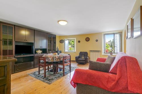 Pella Apartment | Old Pella 100m to Orta Lake - Happy Rentals