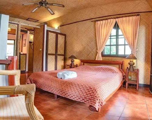 Mae Ai Resort | Old Tree's House