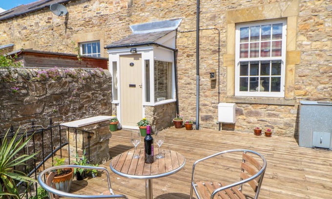 Bishop Auckland Cottage | OLD WORKHOUSE COTTAGE, romantic, with open fire in Stanhope