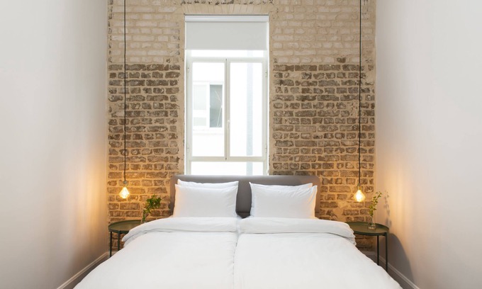 Neve Tzedek Hotel | Oliver