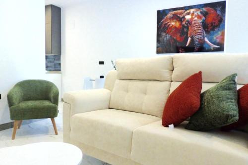 Distrito Centro Apartment | Ollerías Centro