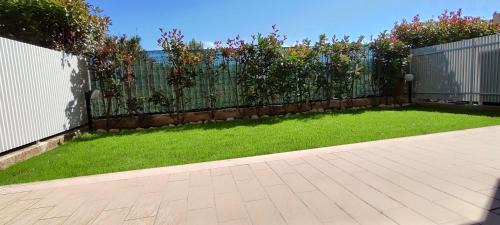 Marina di Montenero House | OLTRE CONFINE fronte mare