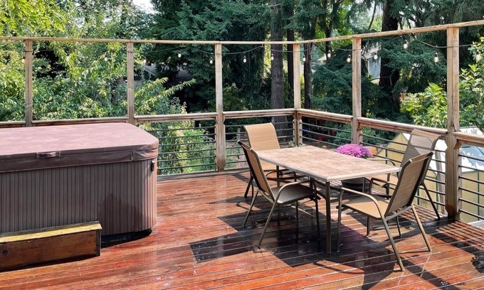 Olympic Hills House | Olympic Hills six bed haven with hot tub and grill