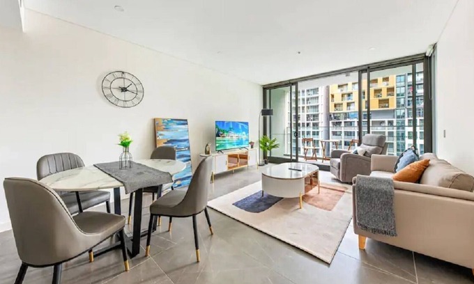 Lidcombe Apartment | Olympic Park 1 Bed Apt | MHS