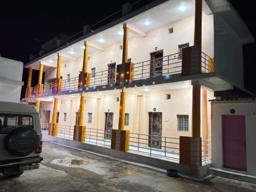 Rajendragram Hotel | Om Aadarsham