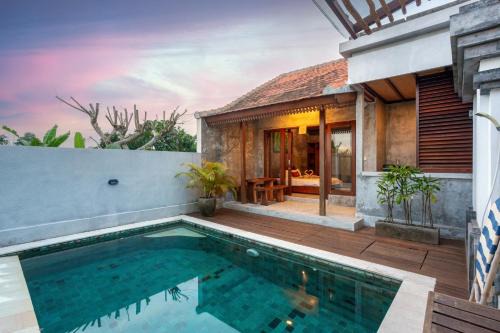 Kediri Hotel | Om Villas Kedungu