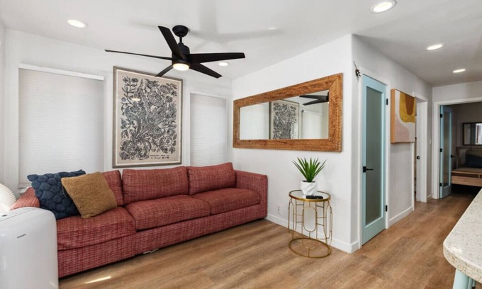 Mission Beach Apartment | On Boardwalk, Steps to Beach, Hear Waves, Parking
