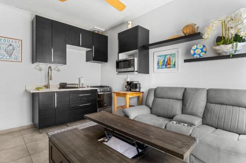 Maleza Baja Apartment | On Island Time