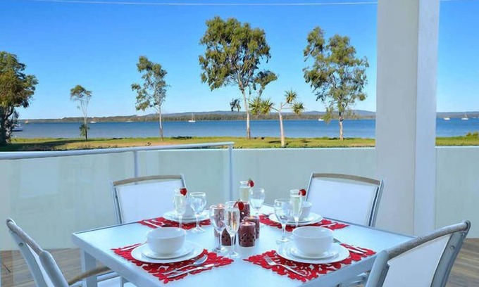 Tin Can Bay Apartment | "On The Bay" At Tin Can Bay