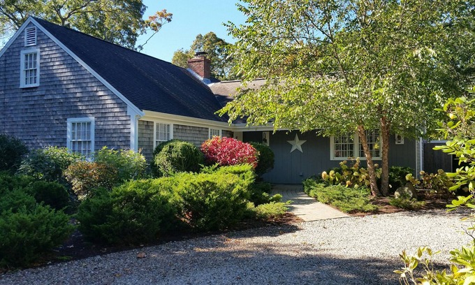Eastham House | On the doorstep to the National Seashore, Bike Trail Nearby