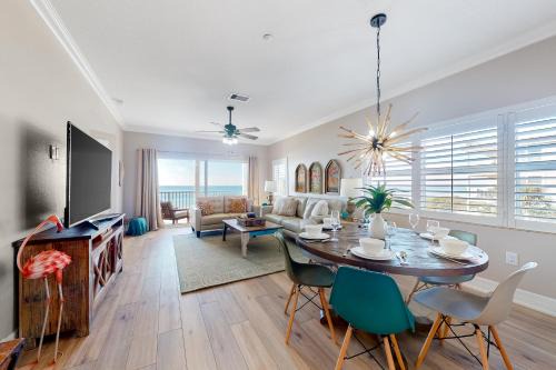 Independence Square Apartment | On The Rocks 2