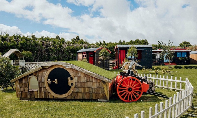 Onaero Cottage | Onaero s Quaint Little Cottages