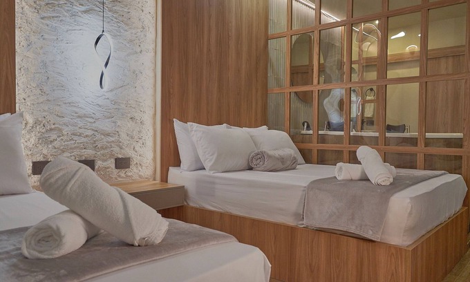 Zona Rosa Apartment | ONE APARTMENTS LLERAS