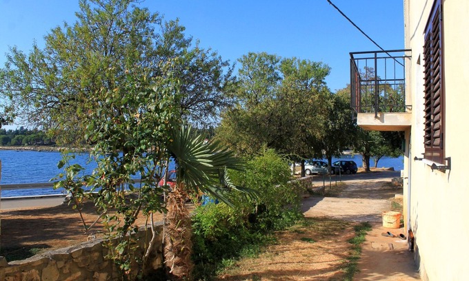 Krizine Apartment | One bedroom apartment near beach Sveti Ivan, Umag (A-9692-a)