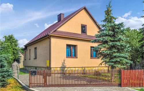 gmina Debno House | One-Bedroom Holiday Home In Biadoliny Szlachecki