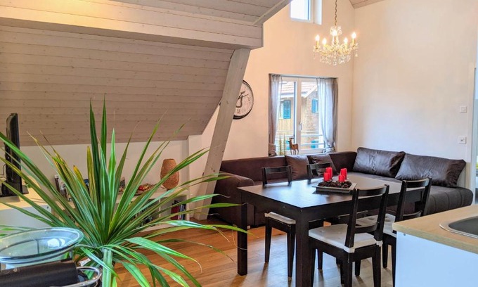 Alpnachstad House | One Bedroom Suite with private bathroom