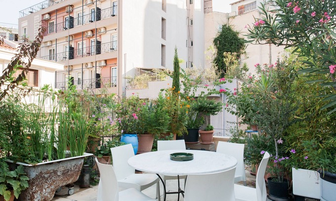 Psirri House | One Building with 4 Unique Apartments and Green Rooftop! EP9bdng