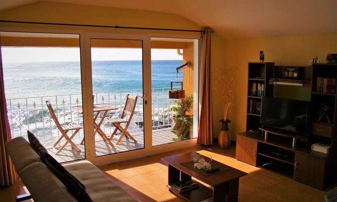 Paul do Mar Apartment | One love maktub