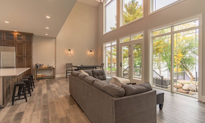Grandy House | One-Of-A-Kind on West Rush Lake