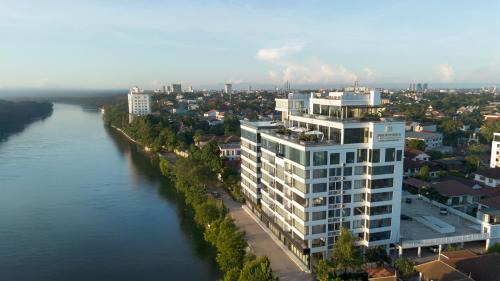 Vientiane Hotel | One Riviera Hotel and Residences