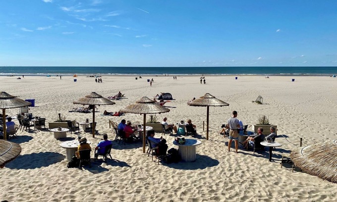 Bergen aan Zee House | Only 200 m from the beach. An unforgettable vacation with lots of comfort awaits you!