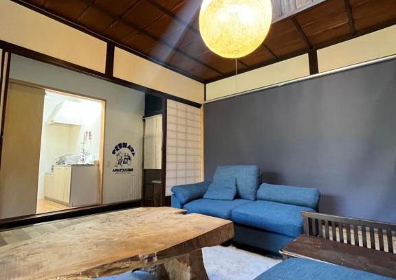 Nakatsugawa House | Only one group stays per day -Tenmaya-家族や仲間と貸し切りゲストハウス 天満屋